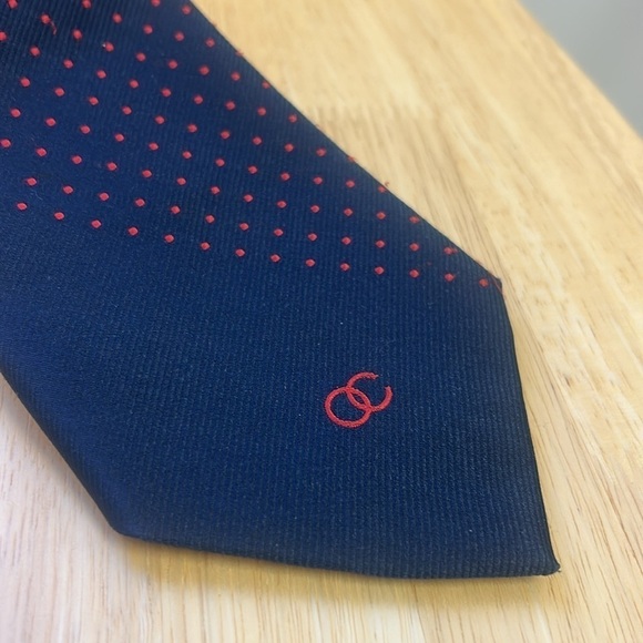 Oleg Cassini by Burma Men’s Logo Dotted Red Navy Tie - Picture 2 of 7